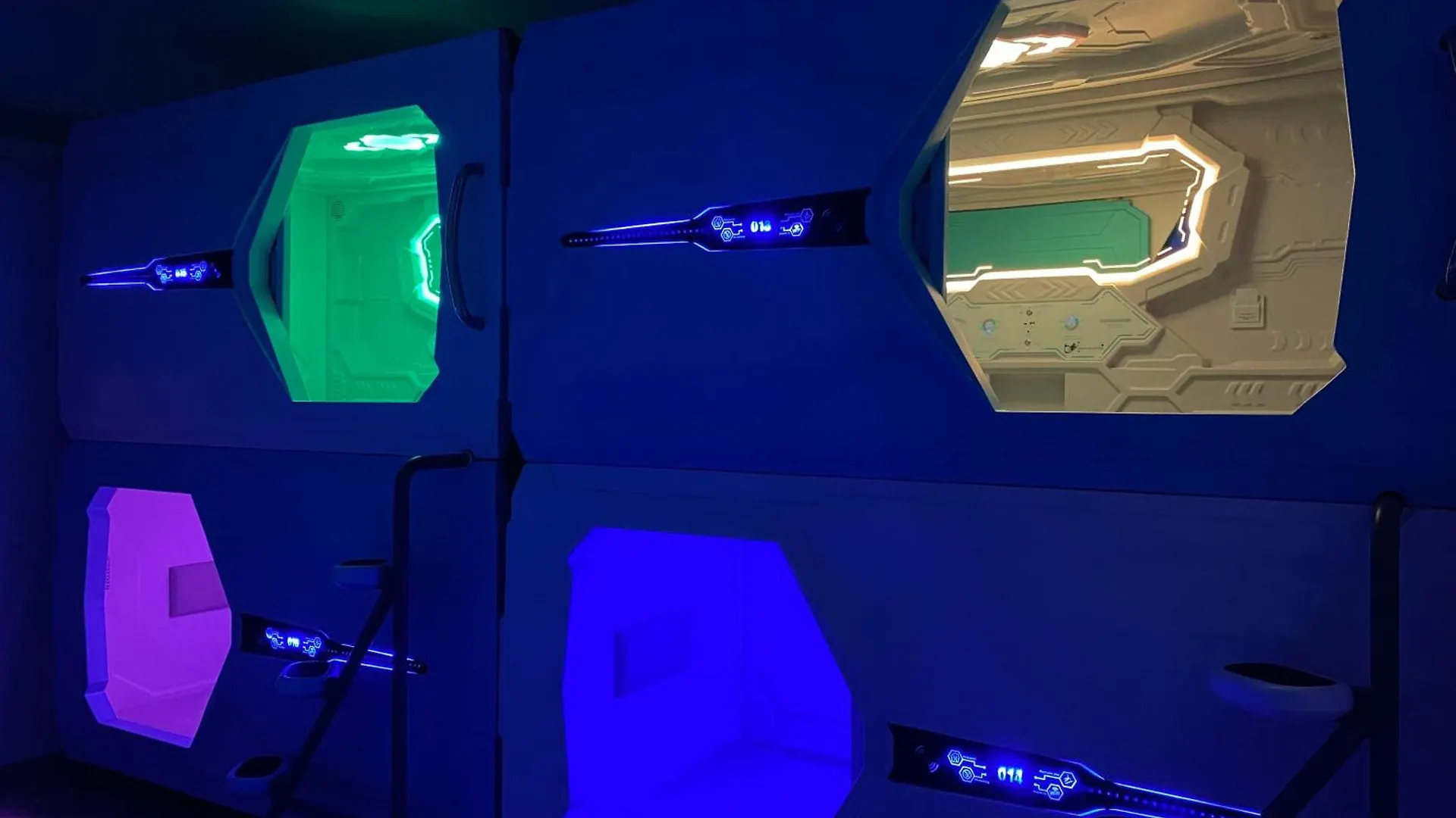 Mermaid Space Capsule Hostel Palermo