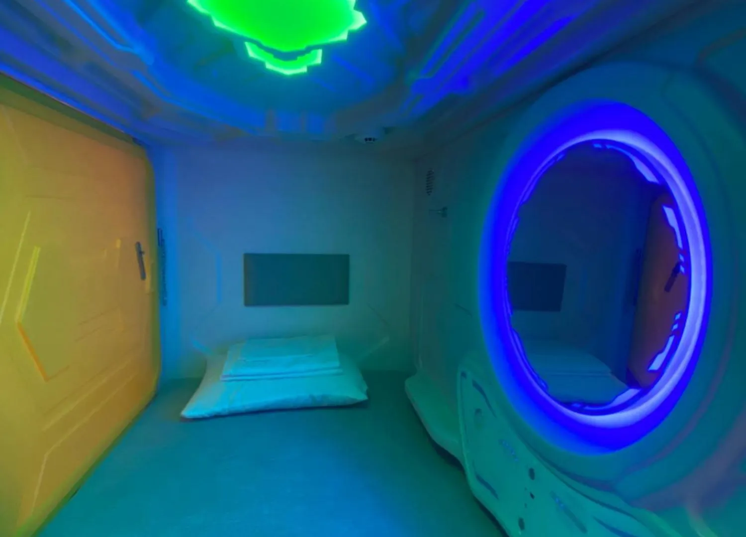 Mermaid Space Capsule Hostel Palermo