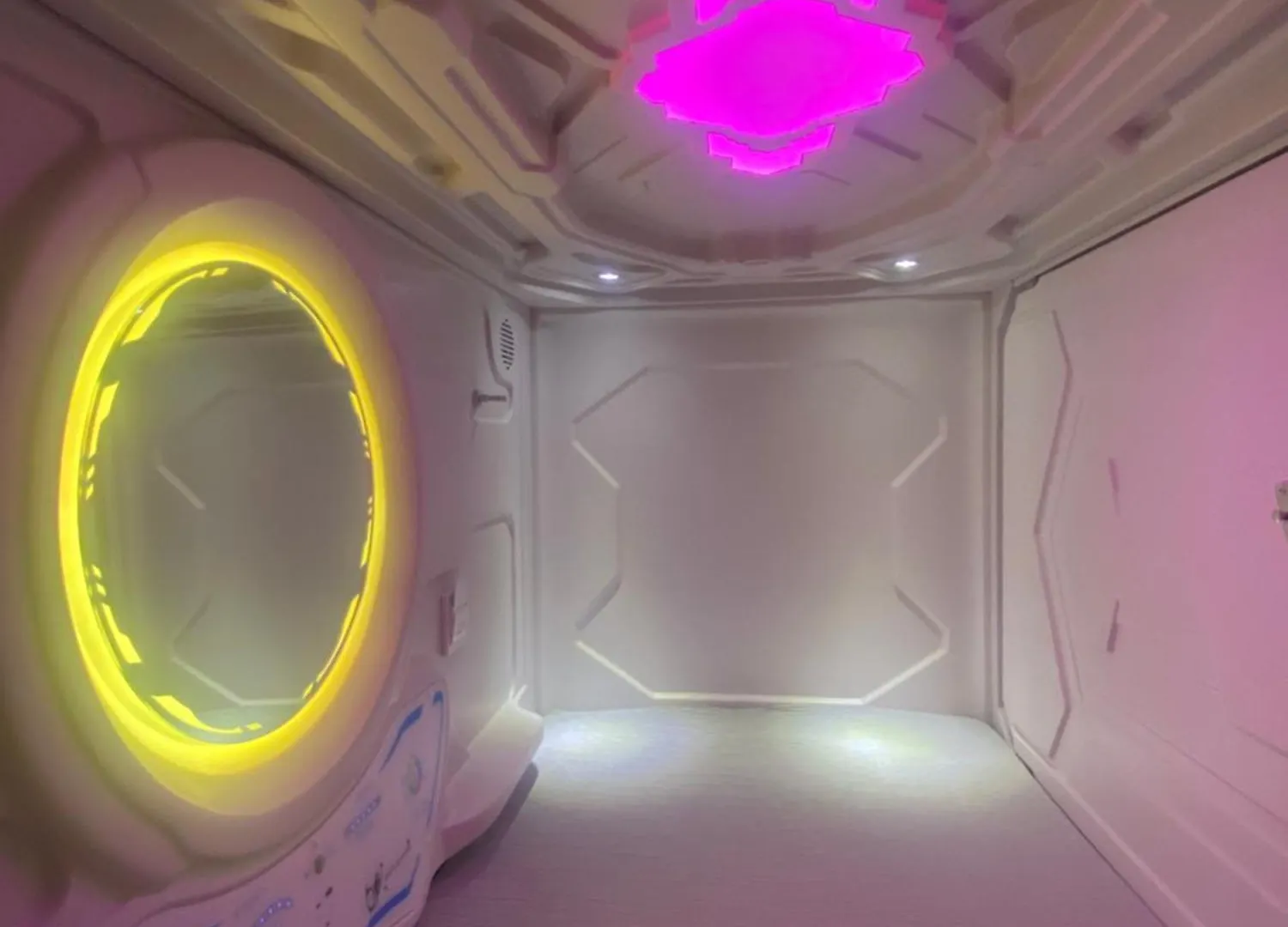 Mermaid Space Capsule Hostel Palermo