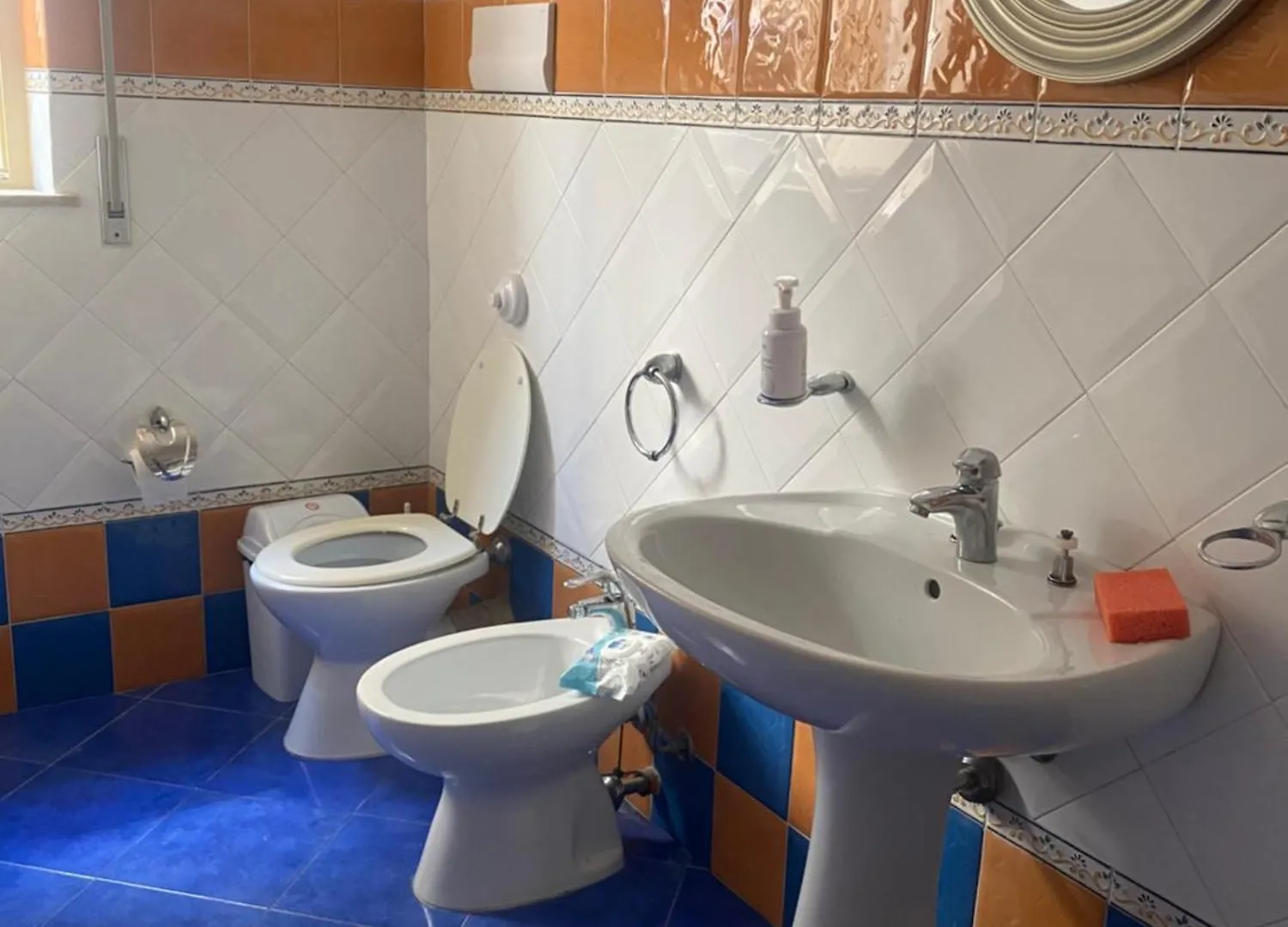 Mermaid Space Capsule Hostel Palermo