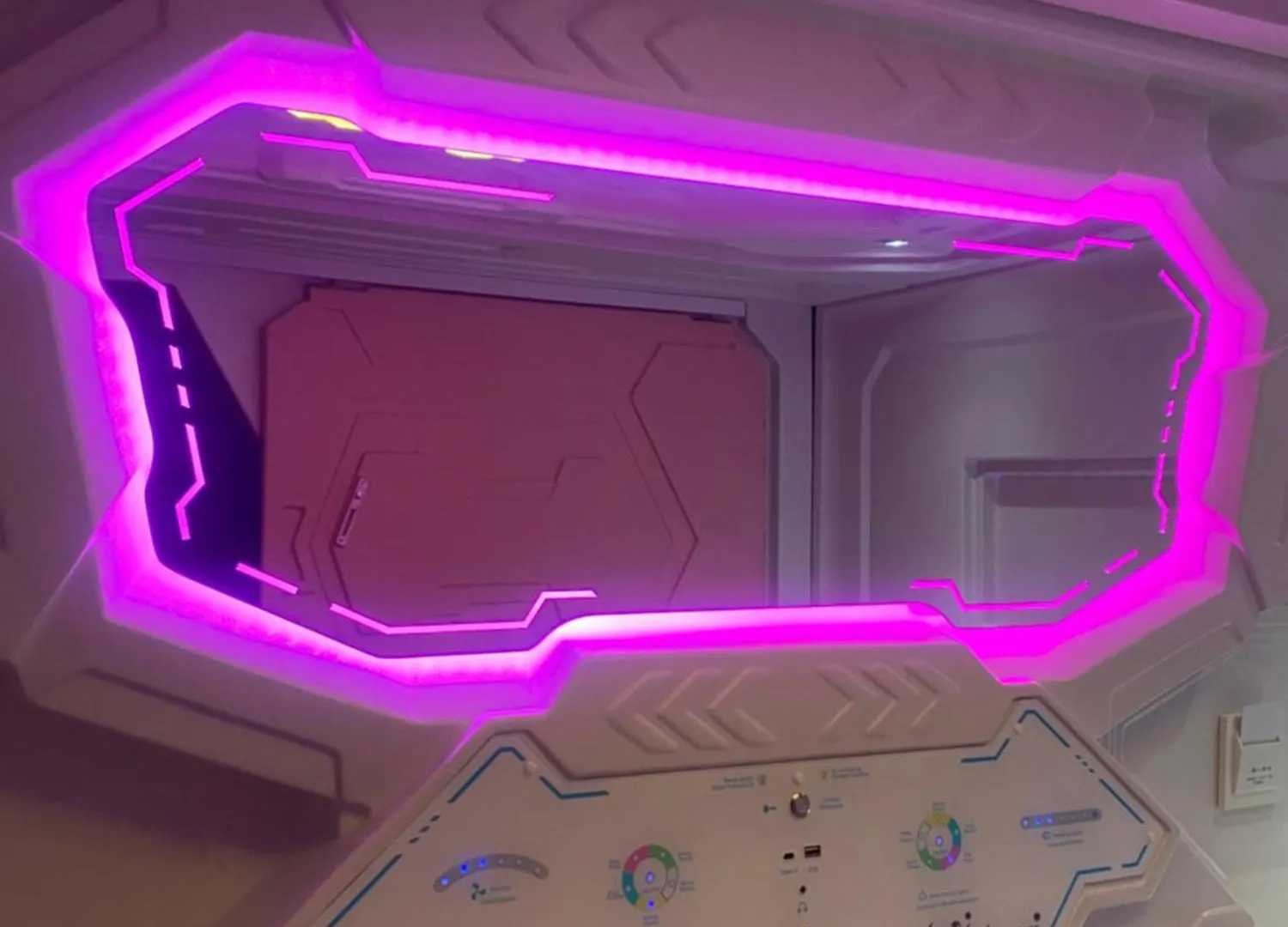 Mermaid Space Capsule Hostel Palermo